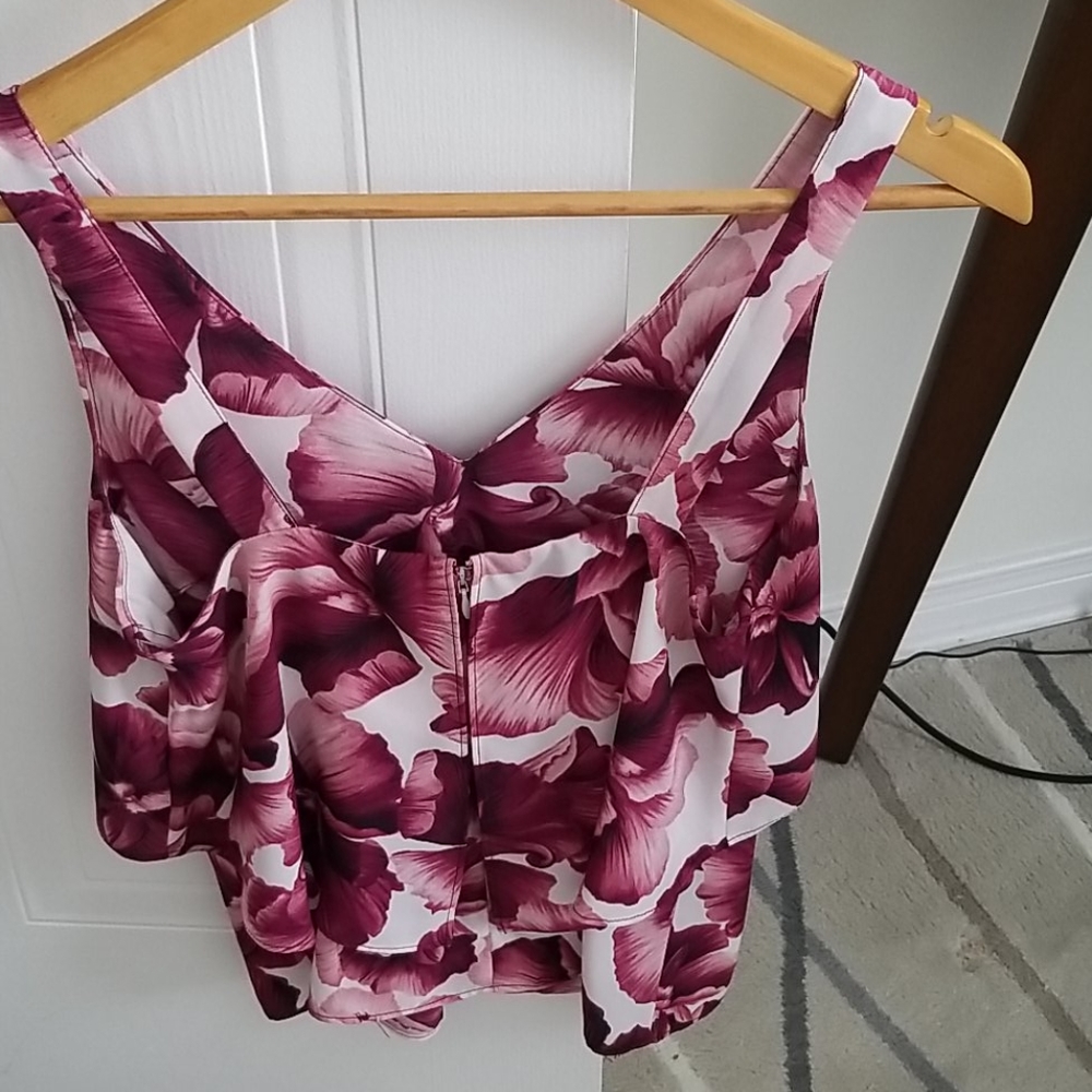 Pink & White top - Picture 2 of 3
